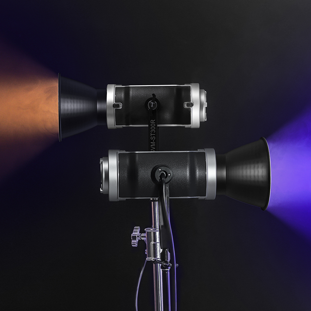 GVM-ST300R 300W Led Video Light RGB+Bi-Color Double Sided Daylight Balanced COB Light 9 真正的柔光光源