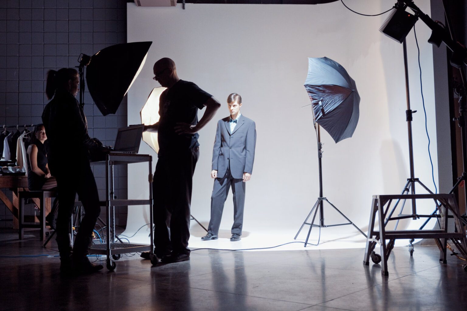 Strobe vs. Continuous Photo Studio Lights: Finding Your Fit - GVM ...