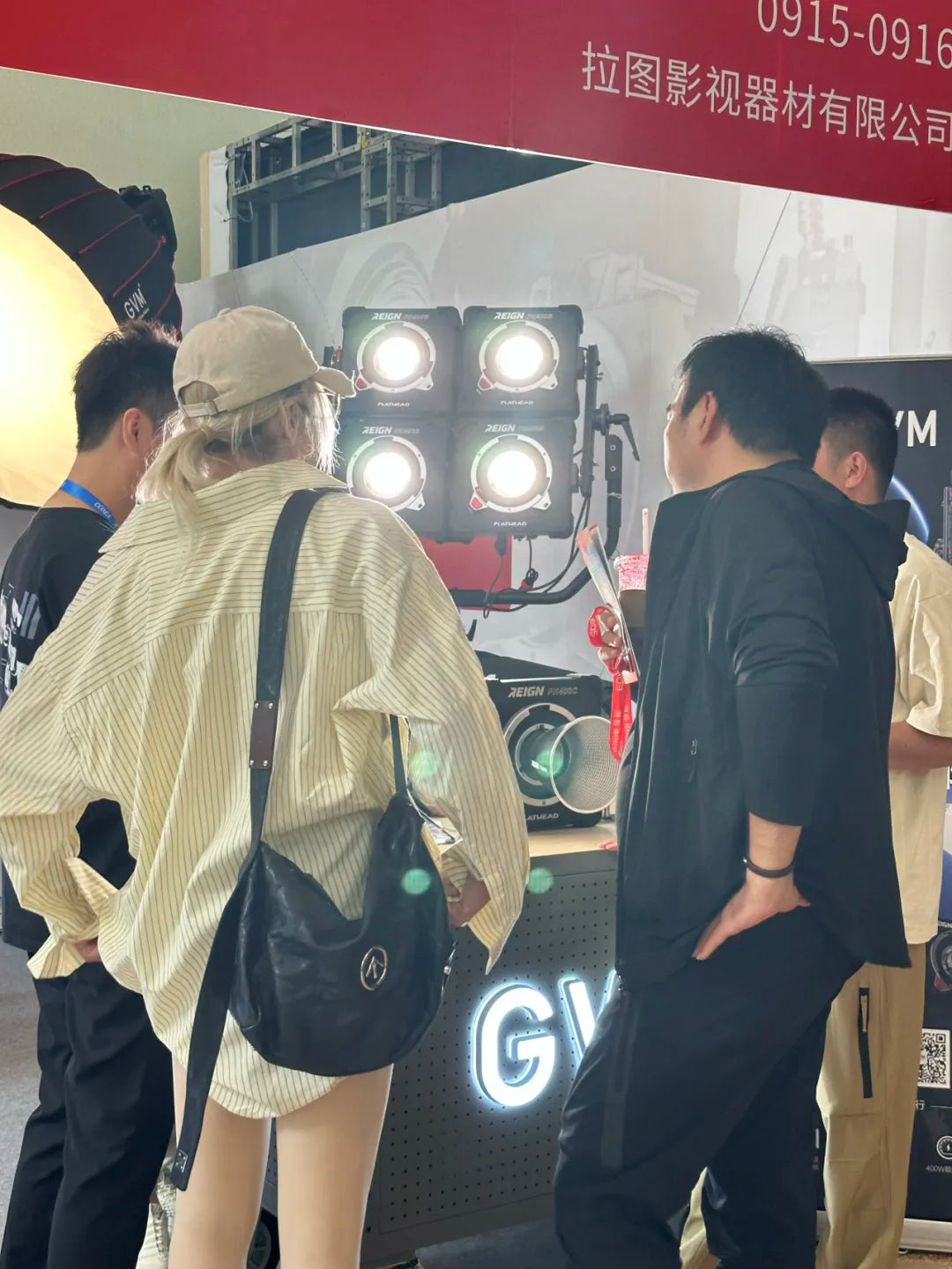 GVM’s Film Lighting Gear Wow at PE Beijing Innovation Focus 2 Industry clients expressing high approval and discussing cooperation for GVM's new film lighting products.