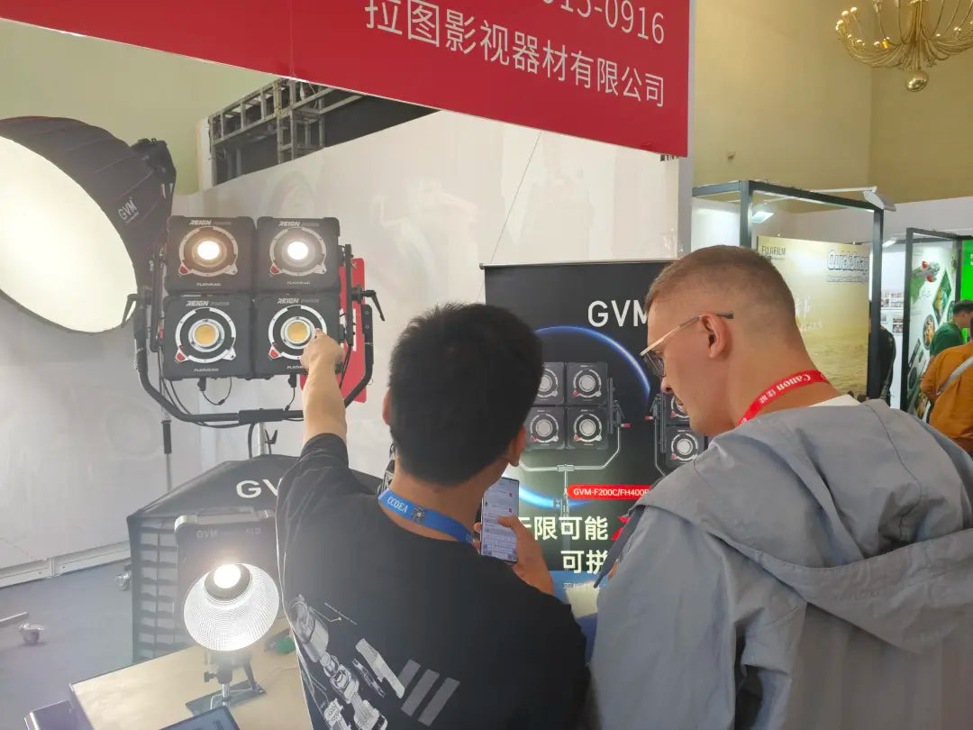 GVM’s Film Lighting Gear Wow at PE Beijing Innovation Focus 8 GVM FLATHEAD 400W modular film lights: seamless splicing.