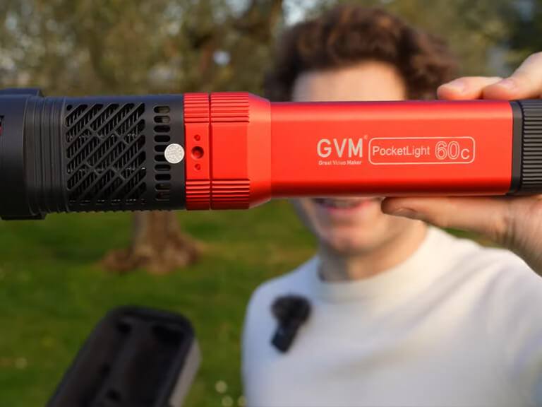 Portable LED Video Lights for Beginners: Everything You Need to Know 3 Portable LED video light ideal for beginners due to its ease of use, portability, and energy efficiency.