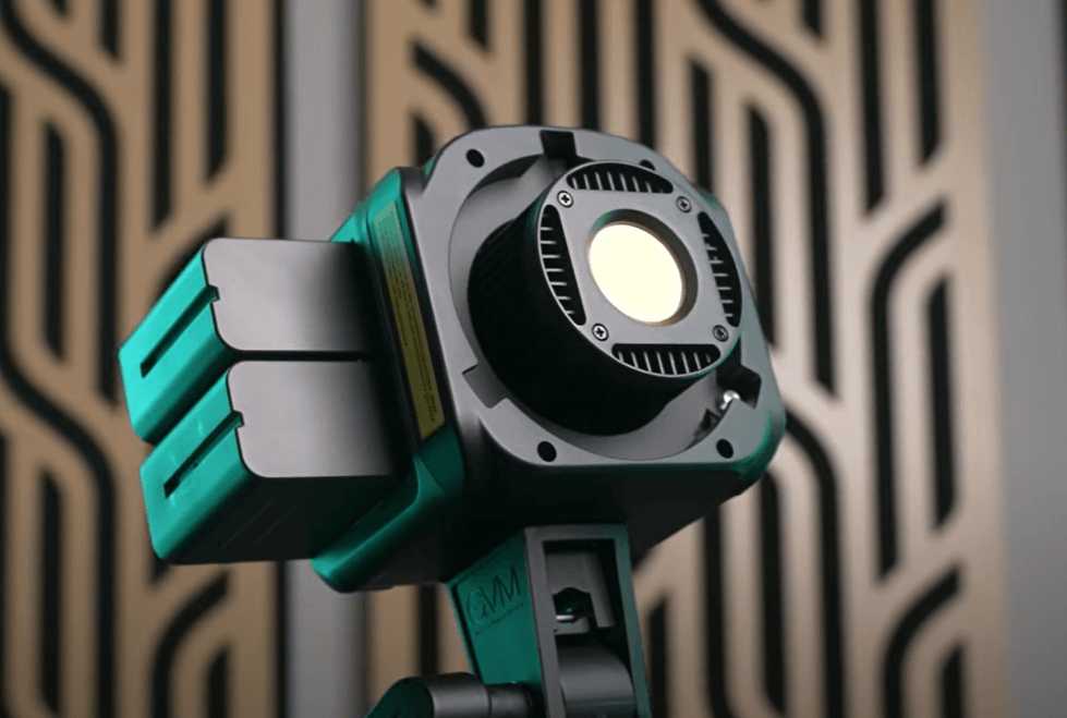 The Ultimate LED Studio Light Guide for Videographers & Photographers (2025) 1 A close-up of the GVM SD80D, a powerful daylight-balanced COB LED studio light.