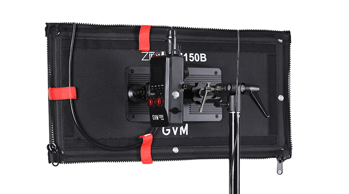 ZipTile Z150B 150W Bicolor can be spliced, portable, support USB-C firmware upgrade light 12 GVM Z150B 控制器可安装在灯体上