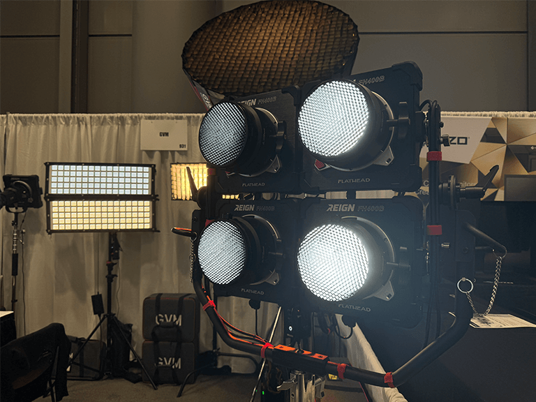 NAB Show New York Highlights: GVM's Breakthrough in LED Lighting 4 The GVM Flathead FH400C RGBAL full-colour panel light displayed at the stand may be combined with other luminaires to form a high-power lighting system.