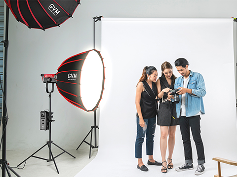 GVM PRO-SD650B 650W Waterproof Bi-Color Monolight(V-mount & Mesh Bluetooth) 19 PRO SD650B场景3