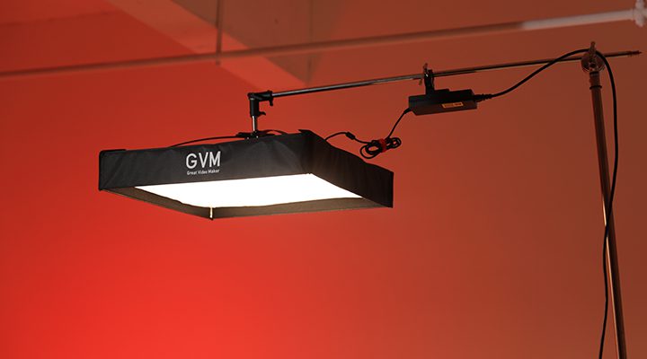 GVM B200C 柔光罩控光，轻便打顶光