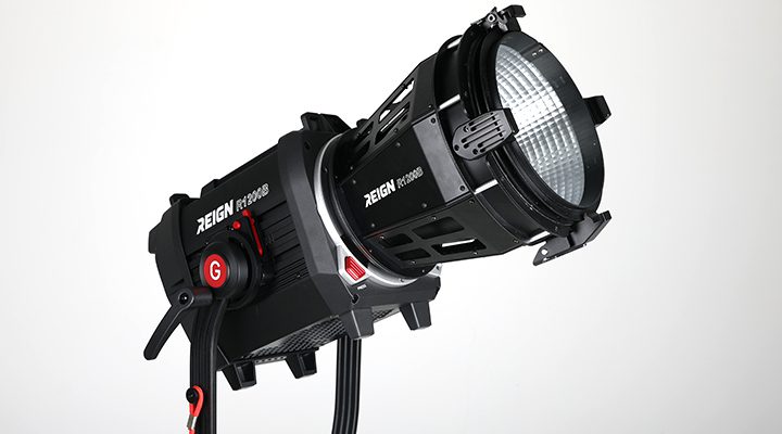 可搭配 G口标准罩 提升3倍亮度