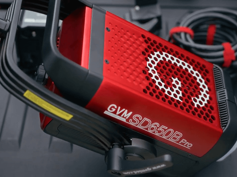 Durable power cable and carrying case for GVM-PRO-SD650B cinema lighting setup